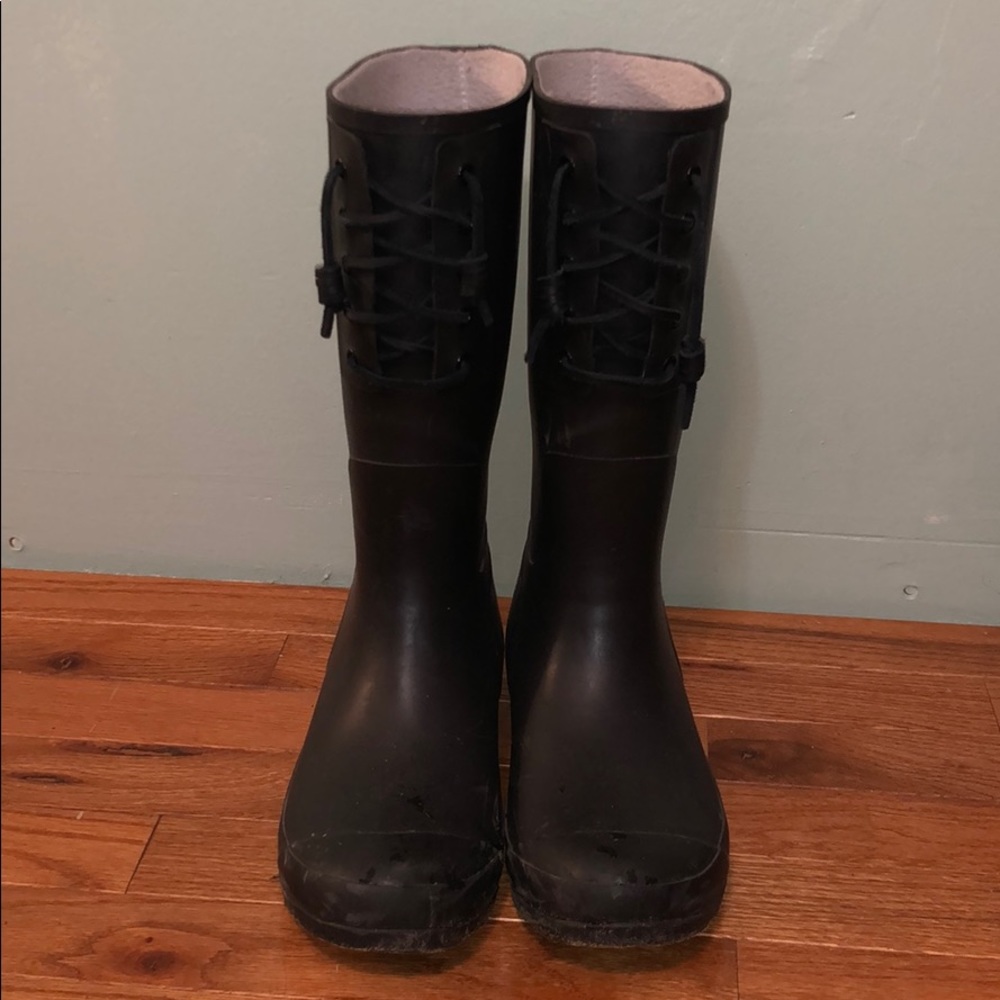 Sperry rain boots size 9
